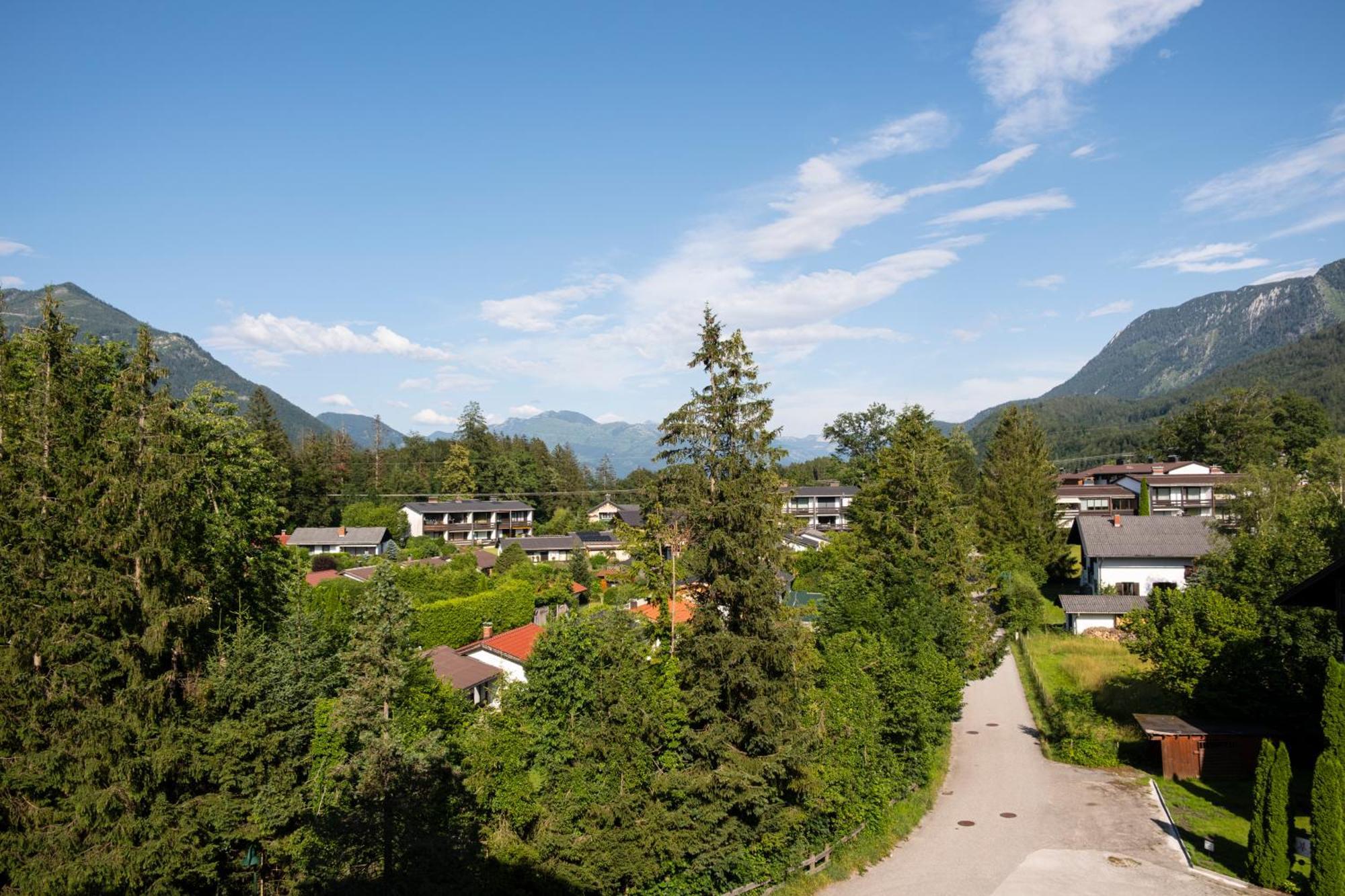 Suite Apartment Modern Getaway - Neu Renoviert - Strobl Am Wolfgangsee Exterior photo