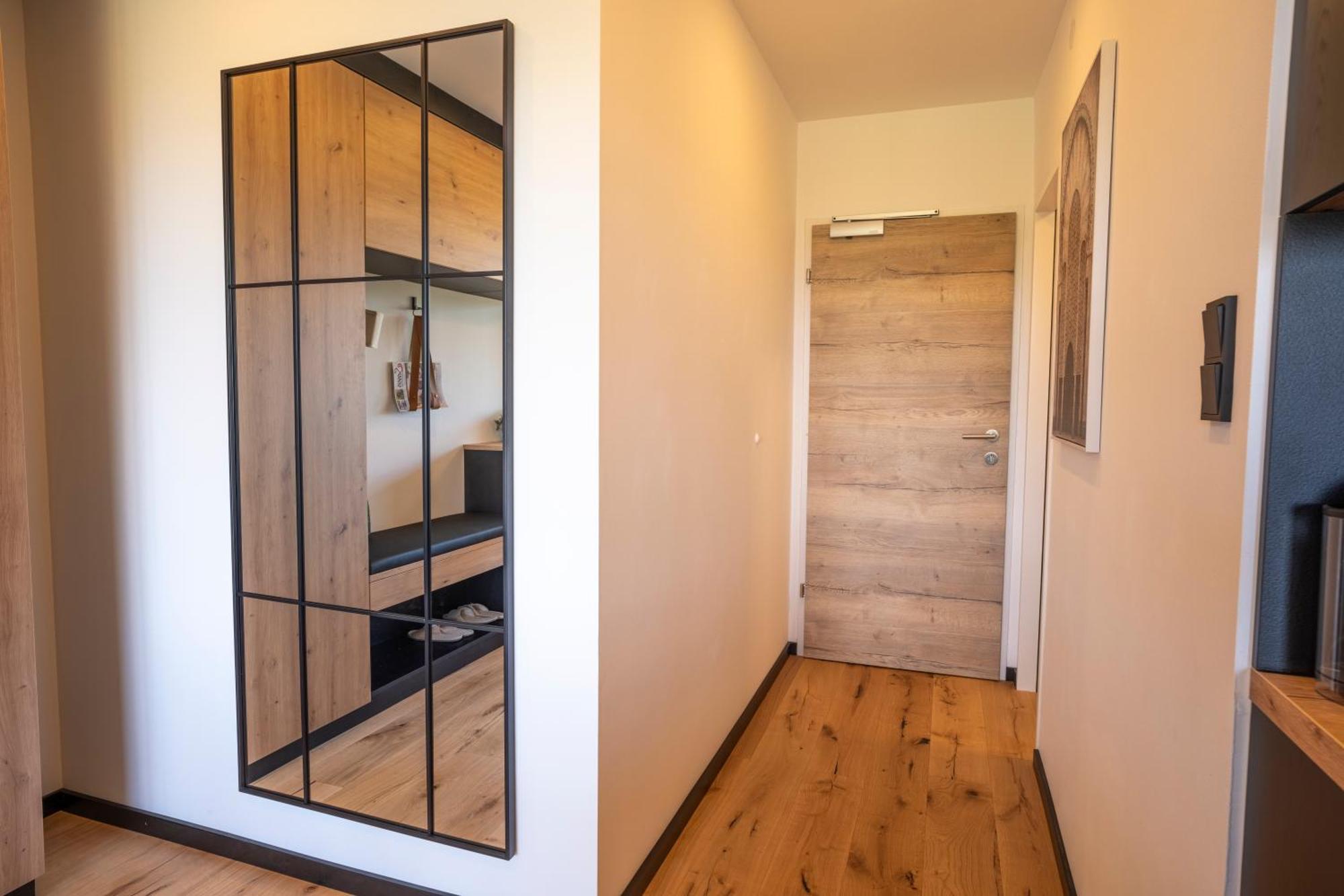 Suite Apartment Modern Getaway - Neu Renoviert - Strobl Am Wolfgangsee Exterior photo